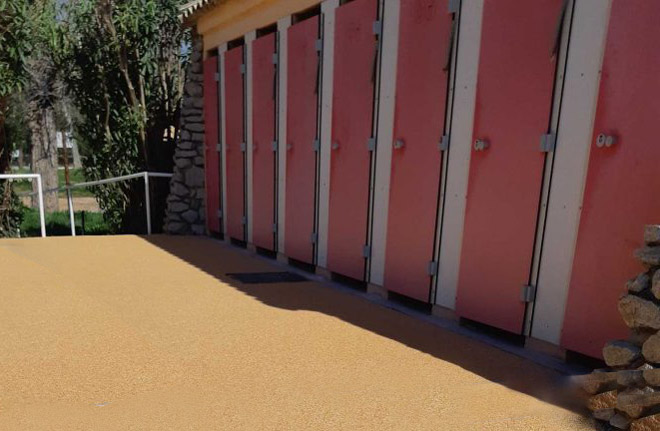 Sanitaires de camping en granulat de marbre 02